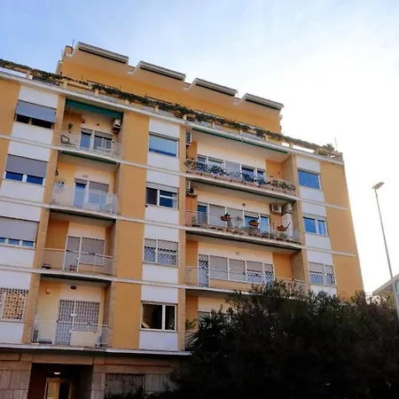 Apartman Charming In Near The Vatican 30 M² Parking Included Róma