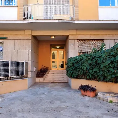 Charming In Near The Vatican 30 M² Parking Included * Roma