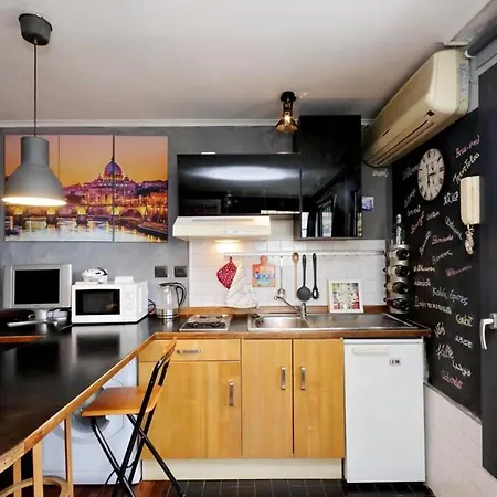 Charming In Near The Vatican 30 M² Parking Included *
