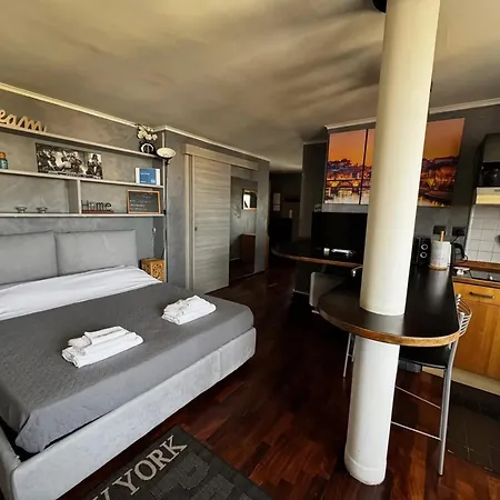 Charming In Near The Vatican 30 M² Parking Included Roma